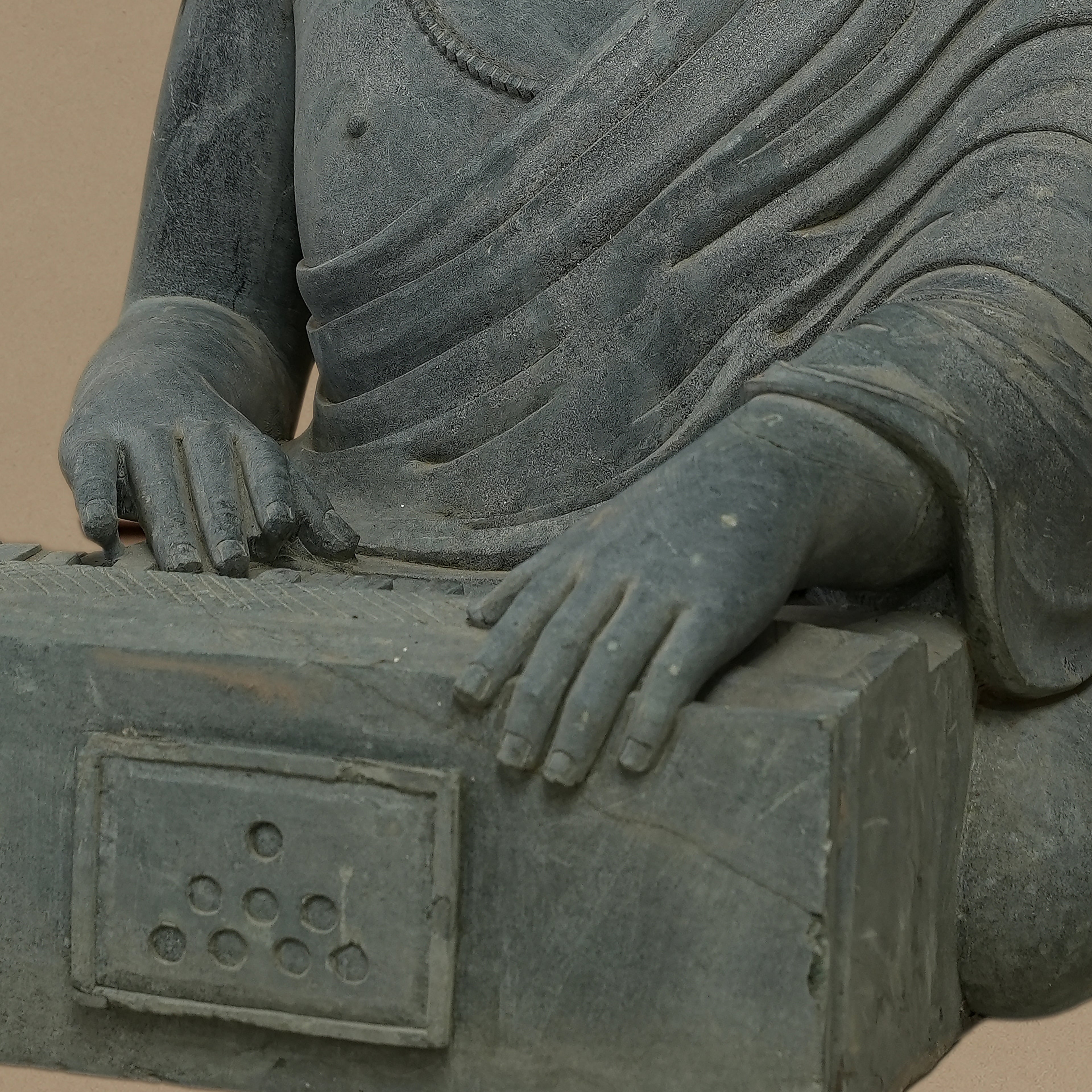 16" Harmonium-Playing Musician Statue | Handcrafted from Dungarpur Black Stone