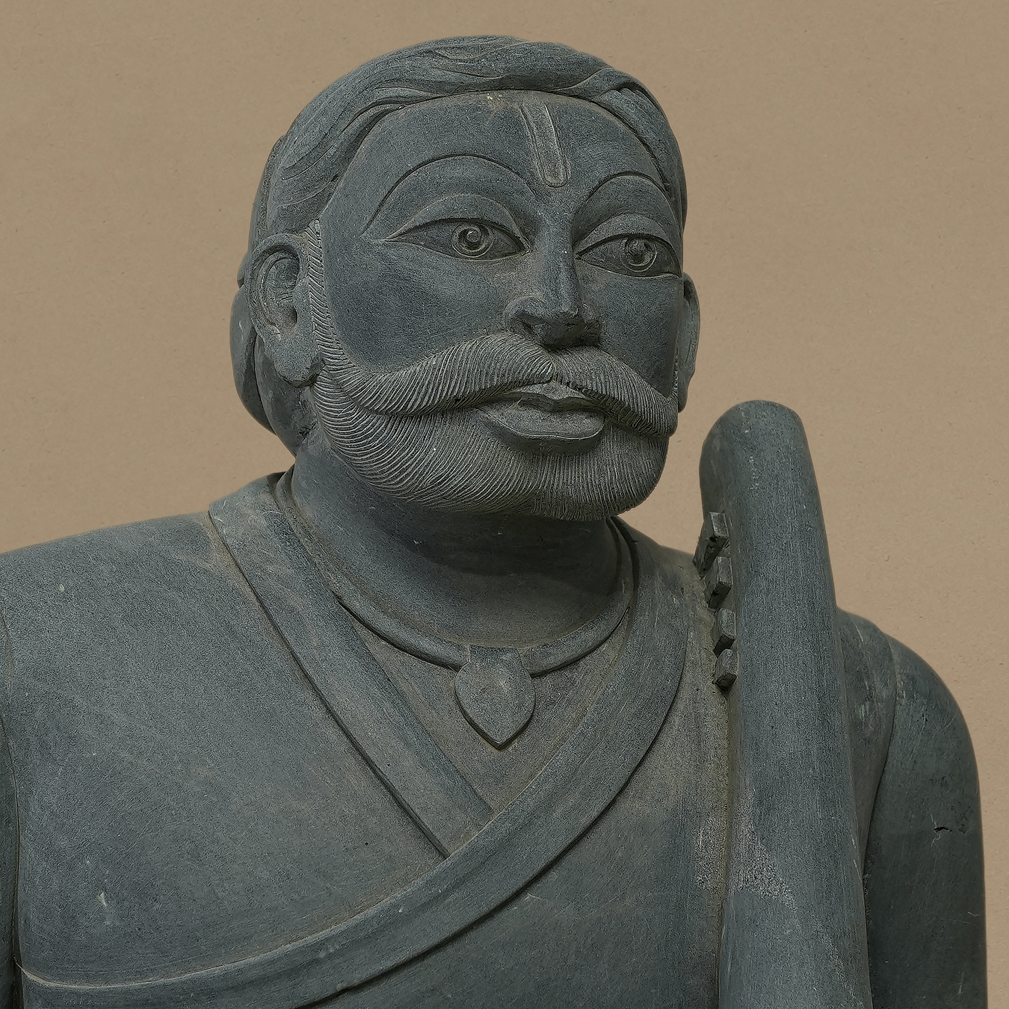 16" Tanpura-Playing Musician Statue | Handcrafted from Dungarpur Black Stone