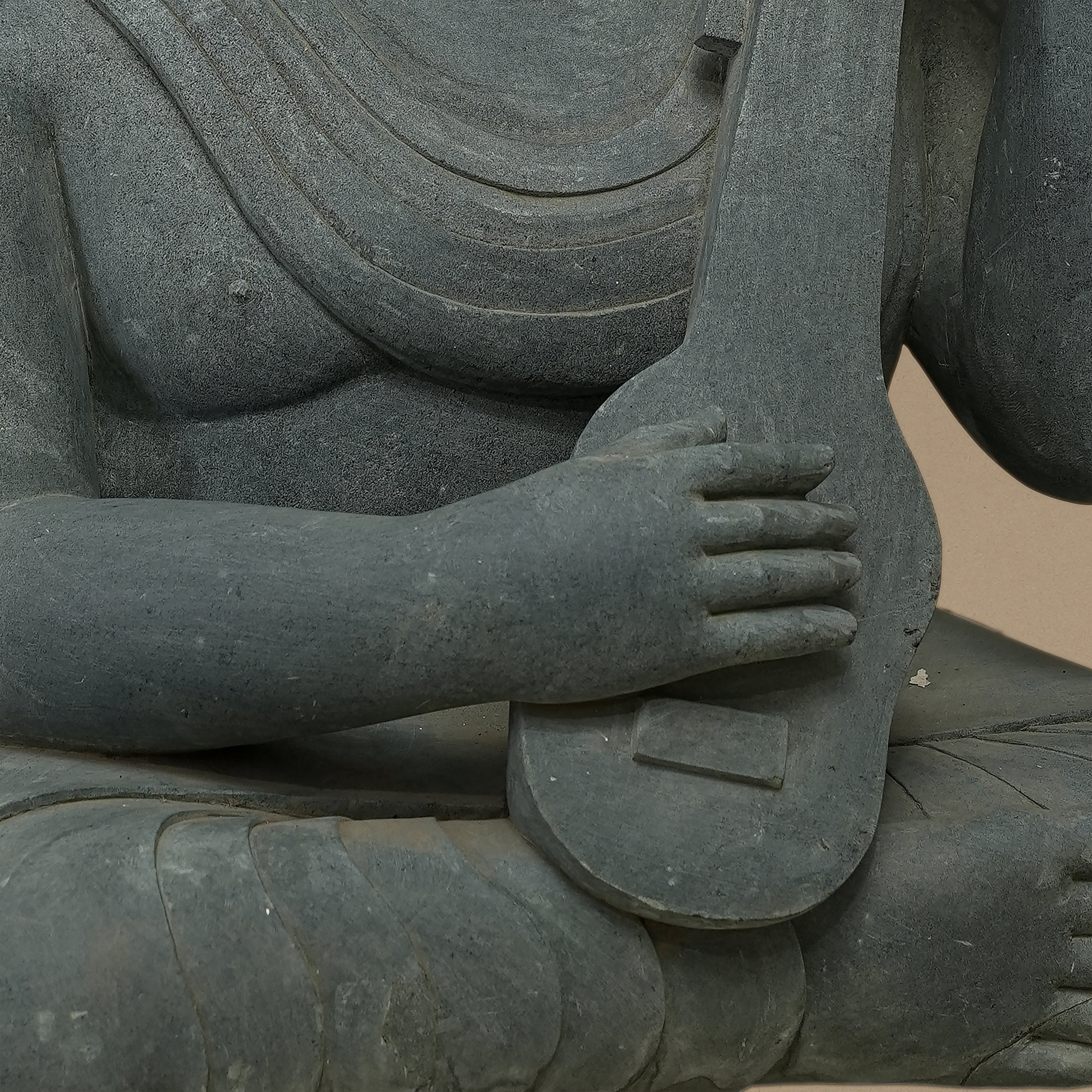 16" Guitar-Playing Musician Statue | Handcrafted from Dungarpur Black Stone