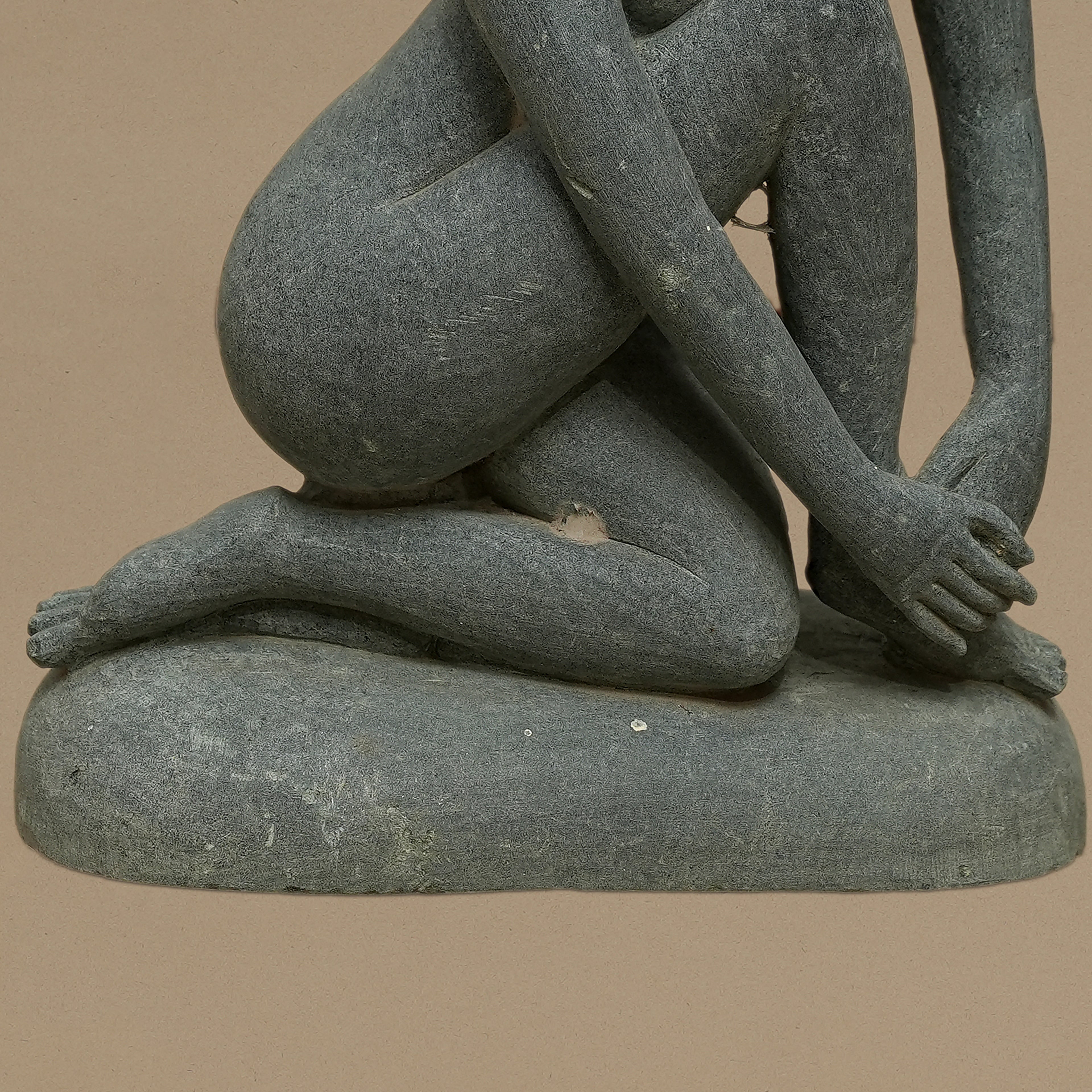 08" Sitting Female Statue | Handcrafted from Dungarpur Black Stone